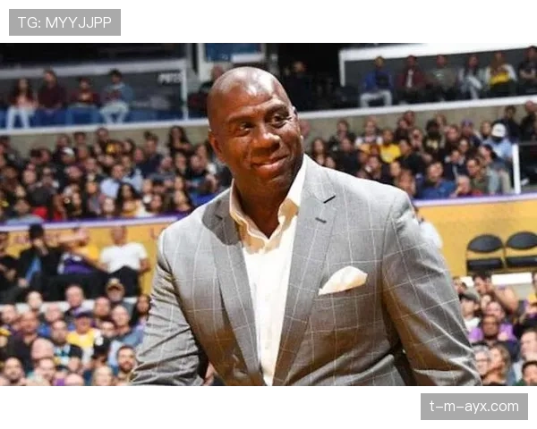 魔术师约翰逊无球跑位改写进攻节奏显著提升团队效率